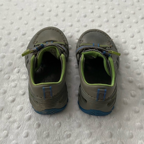 Merrell Toddler Shoes (size 6) - Picture 3 of 6